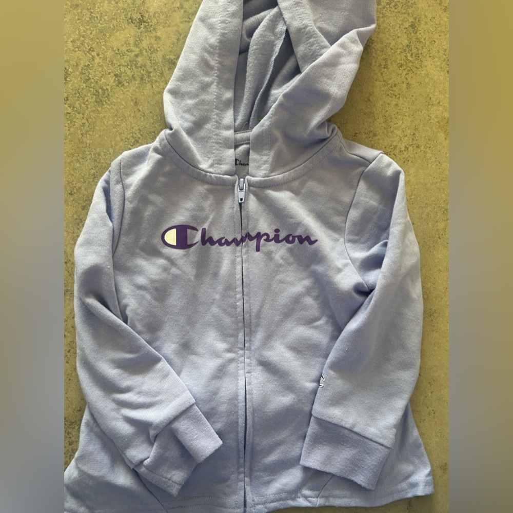 Nike/ Champion bundle! - Picture 3 of 8